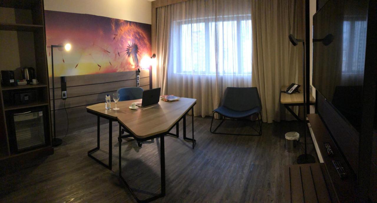 Novotel